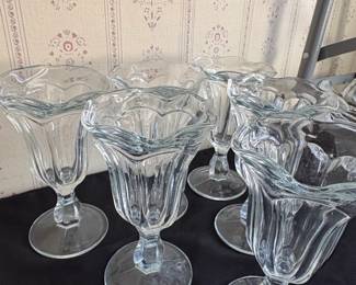 Vintage Tulip Shaped Ice Cream Sundae Glasses, Set of second image