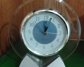 Danbury Mint Glass Quartz Desk Clock
