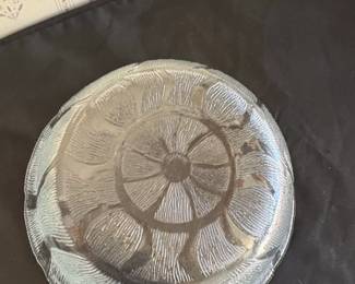 Arcoroc Fleur Serving Bowl third image