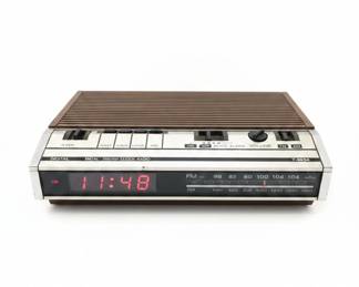 General Electric FM or AM Clock Radio