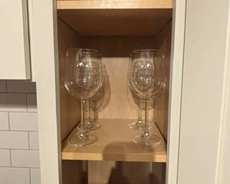 Stemware (wineglasses)