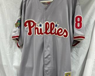 Phillies jersey