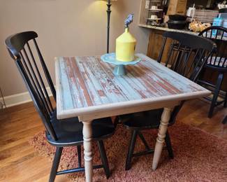 Cool square kitchen table