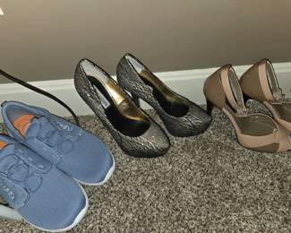 Ladies shoes