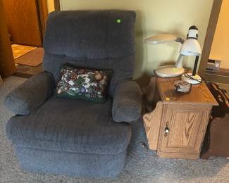Reclining Chair & Side Table