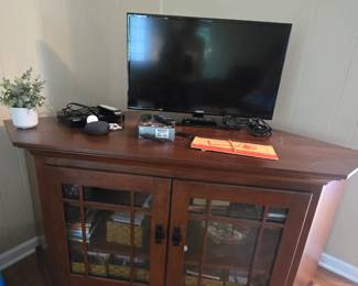MISSION, CRAFTSMAN TV CORNER STAND, PRE-SELL IS AVAILABLE