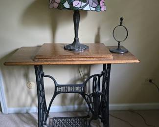 SINGER SEWING TABLE, NO MACHINE.