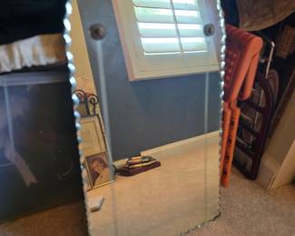 VINTAGE MIRROR