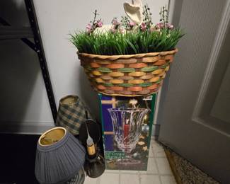 EASTER BUNNY AND BASKET, 24% LEAD CRYSTAL W/BOX