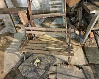 Mini yard bench