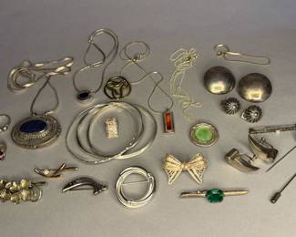 Selection of Sterling Silver Jewelry