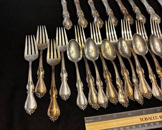 S1 - $2500. 35 pc Towle Sterling Silver Flatware Set. 8 dinner forks, 8 salad forks, 9 dessert spoons, 1 dinner spoon, 9 butter knives. Weight available upon request. 