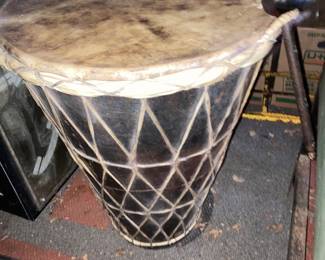 Drum end table