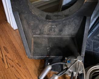 Architectural salvage mold