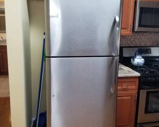 Frigidaire refrigerator mfg. 3/2013