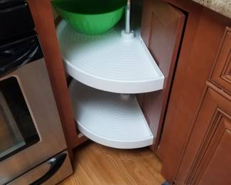 Kitchen has a lazy Susan