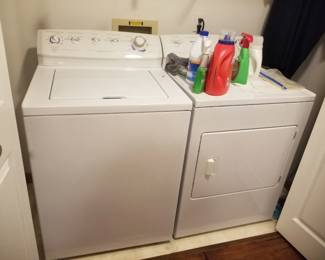 Frigidaire Gallery washing machine and GAS dryer