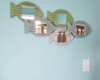 Fishy mirror wall decor