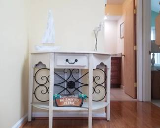 Demilune foyer table
