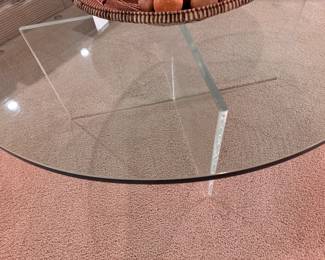 Lucite & glass round coffee table 16"h x 48" diameter