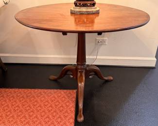 Queen Anne tilt-top table 27"h x 36"d 