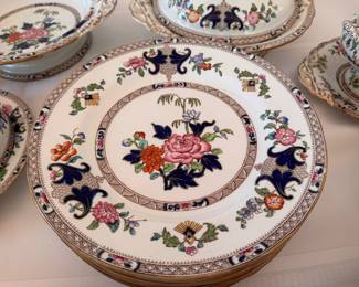 Antique Minton's "York" china approx. 100 pcs.
