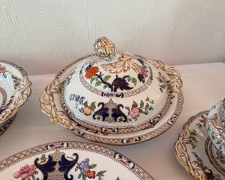 Antique Minton's "York" china approx. 100 pcs.