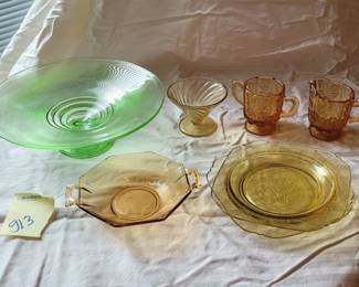 Lot of vintage amber and green depression glass