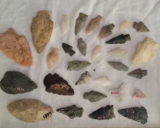 Large Lot of Stone Arrowheads and Projectile Points