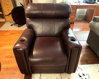 Recliner With Built In Cup Holders