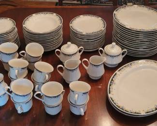 Large Set of Floral Pattered Fine Porcelain Dishware, Plates, Teacups, etc.