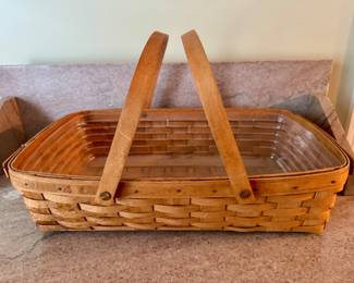 Item #68 - Longaberger 1991 18" Gathering Basket w/liner