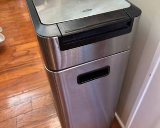 Item #38 - OXO Good Grips 10.5 gal trash can