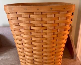 Item #64 - Longaberger 1993 16" Basket w/liner