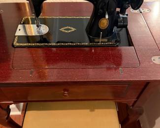 Item #121 - Singer Machine w/Cabinet, Stool & Contents $60