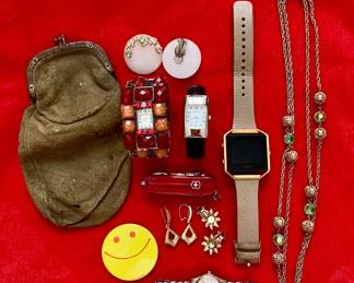 ITEM #182 Jewelry Lot
