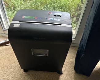 Paper shredder