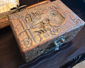 Chinese carved box