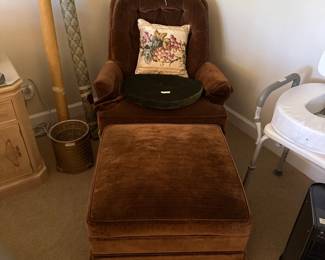 Comfy Chair with Ottoman
