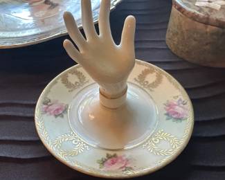 Vintage ring holder