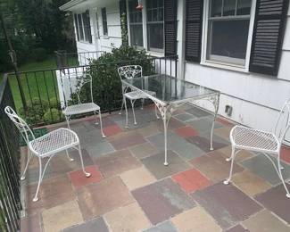Iron Glass Top / 4 Side Chairs