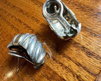 Vintage Sterling Silver Ribbed Dome Clip-on Earrings - Taxco Style
