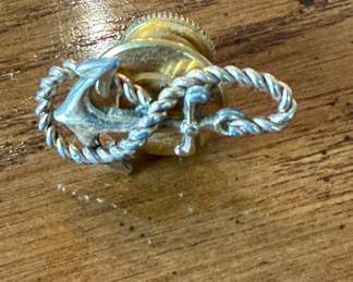 Vintage JJ Gold Tone Rope Anchor Brooch/Pin