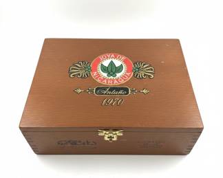 Joya de Nicaragua Antaño 1970 Empty Cigar Box
