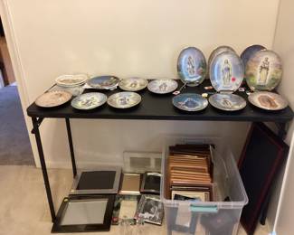 Collector plates featuring Visions of our Lady