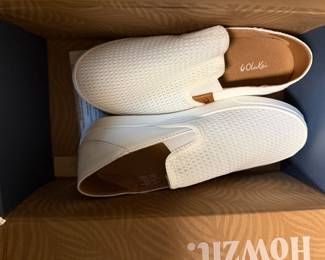 Women’s clothing and shoes