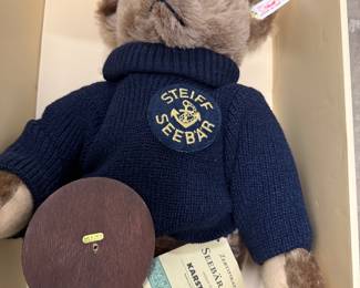 Steiff Bear In Box 