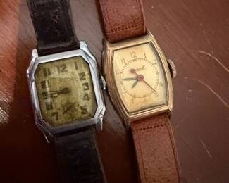 Vintage Watches, condition unknown buying as is