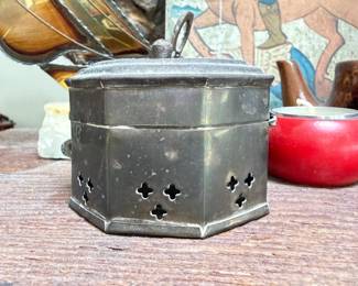 Cricket Box