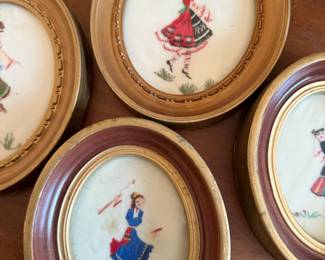 Oval Wall Plaques